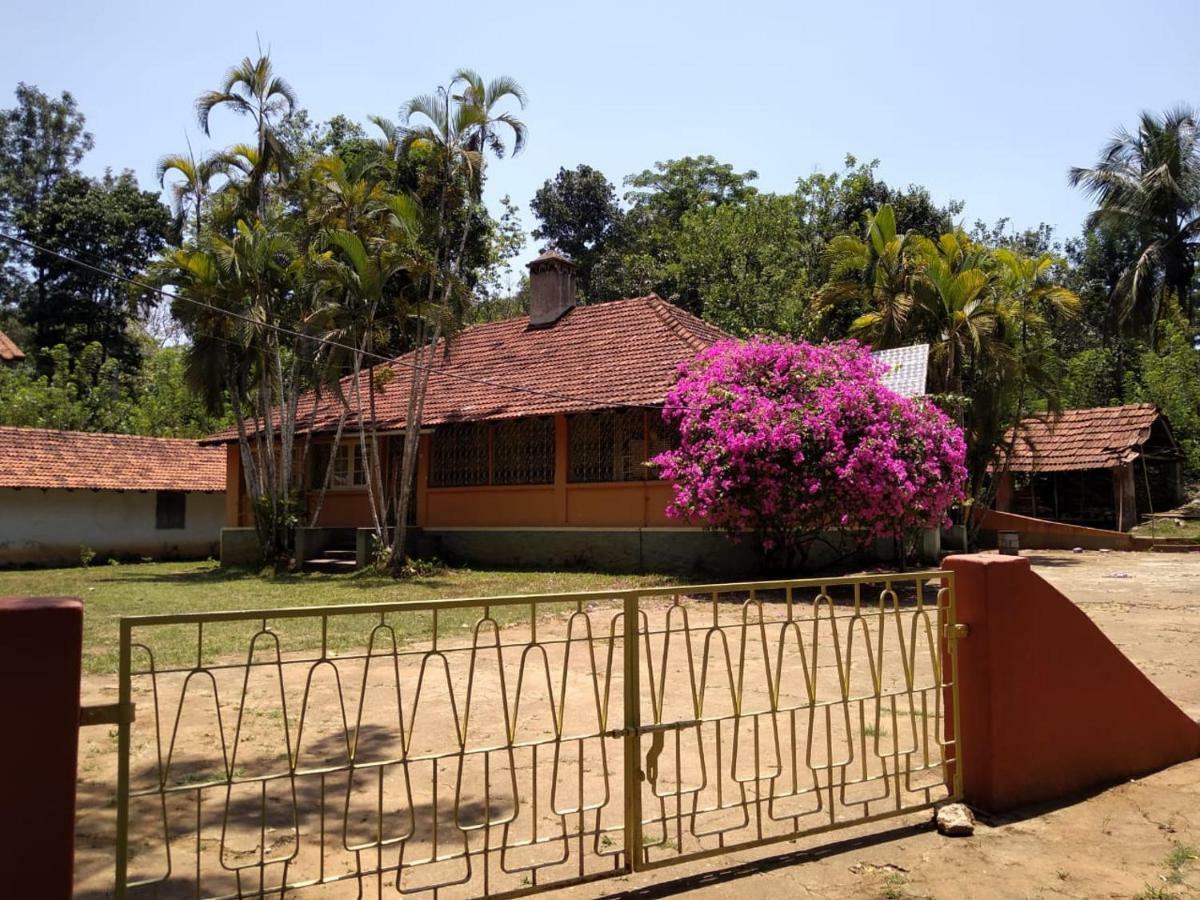 Woodside Homestay Wayanad Batheri Esterno foto